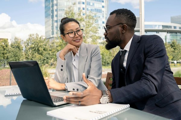 Gestion des dépenses professionnelles : l'importance d'un suivi rigoureux au sein d'une entreprise